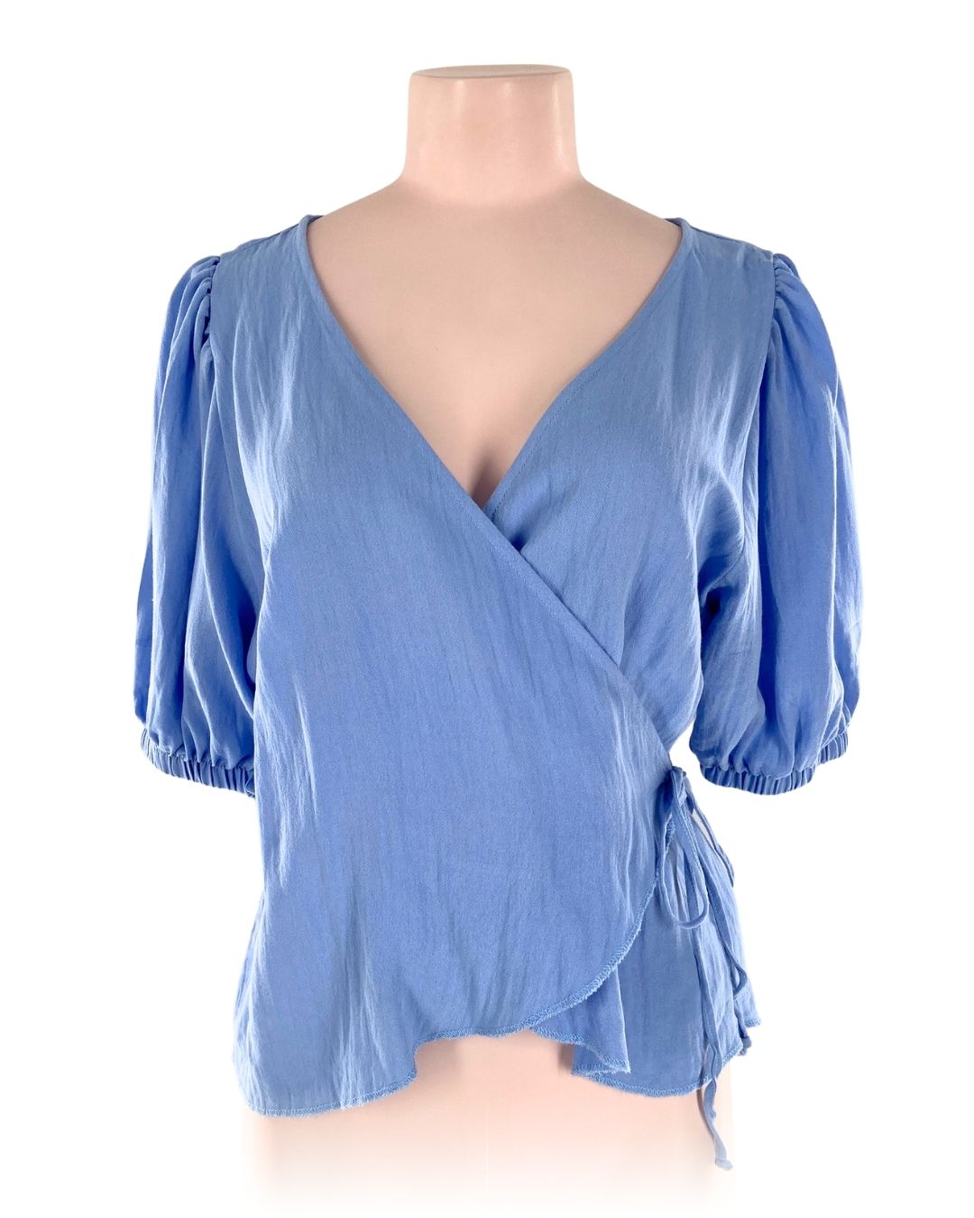 Blusa wrap encauchada en manga