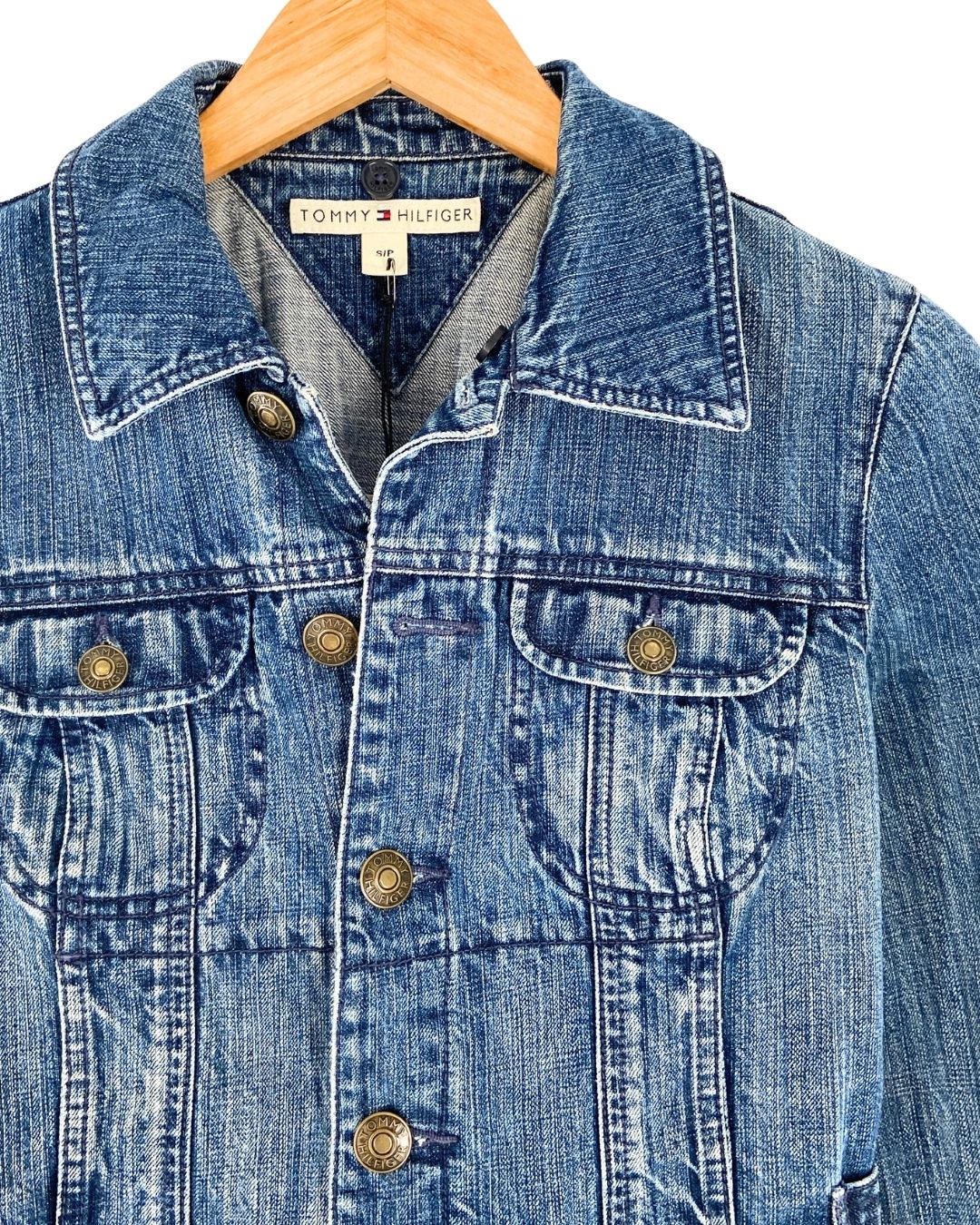 Chaqueta abotonada en denim