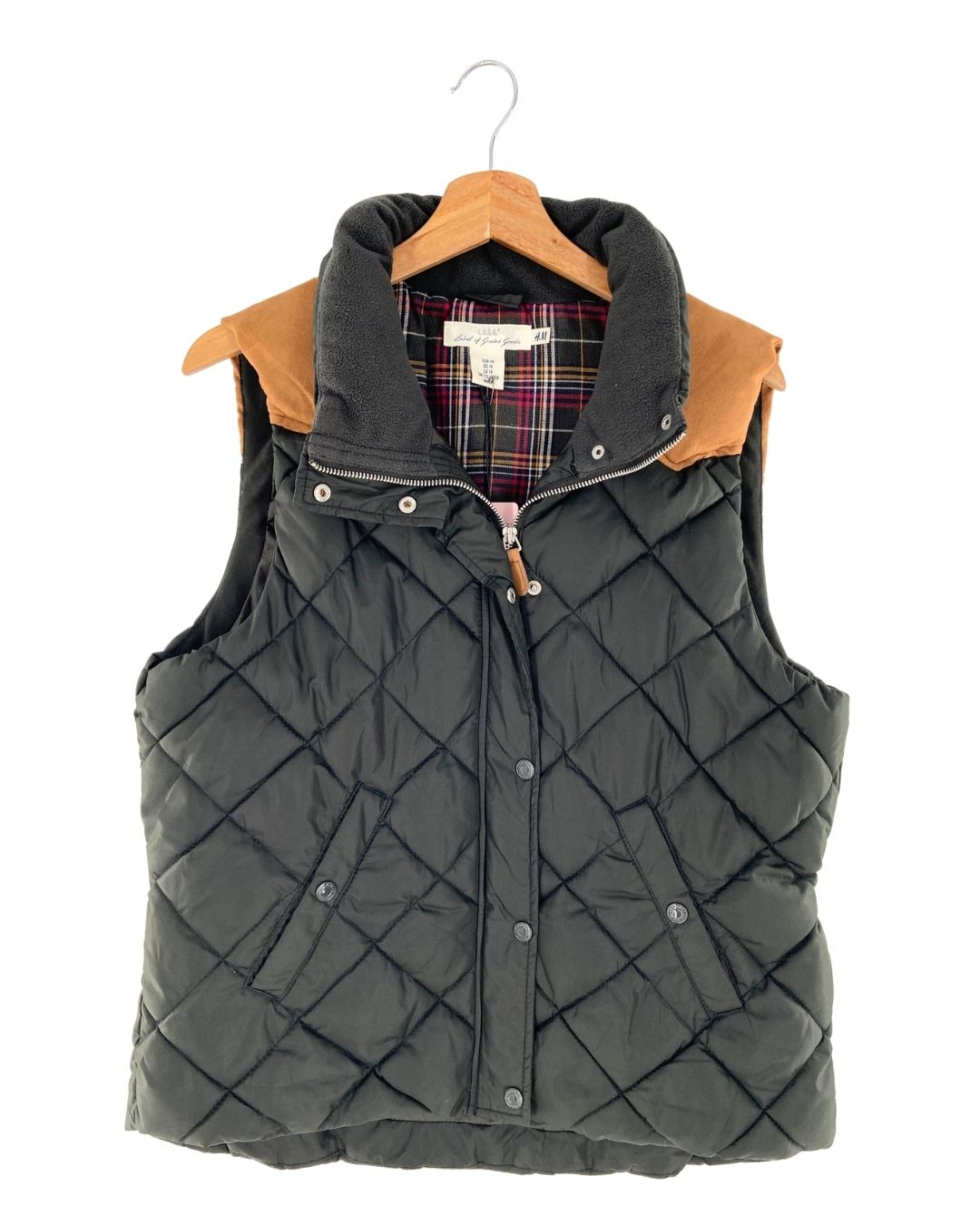 Chaleco acolchado con botones