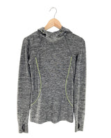 Saco deportivo con capota