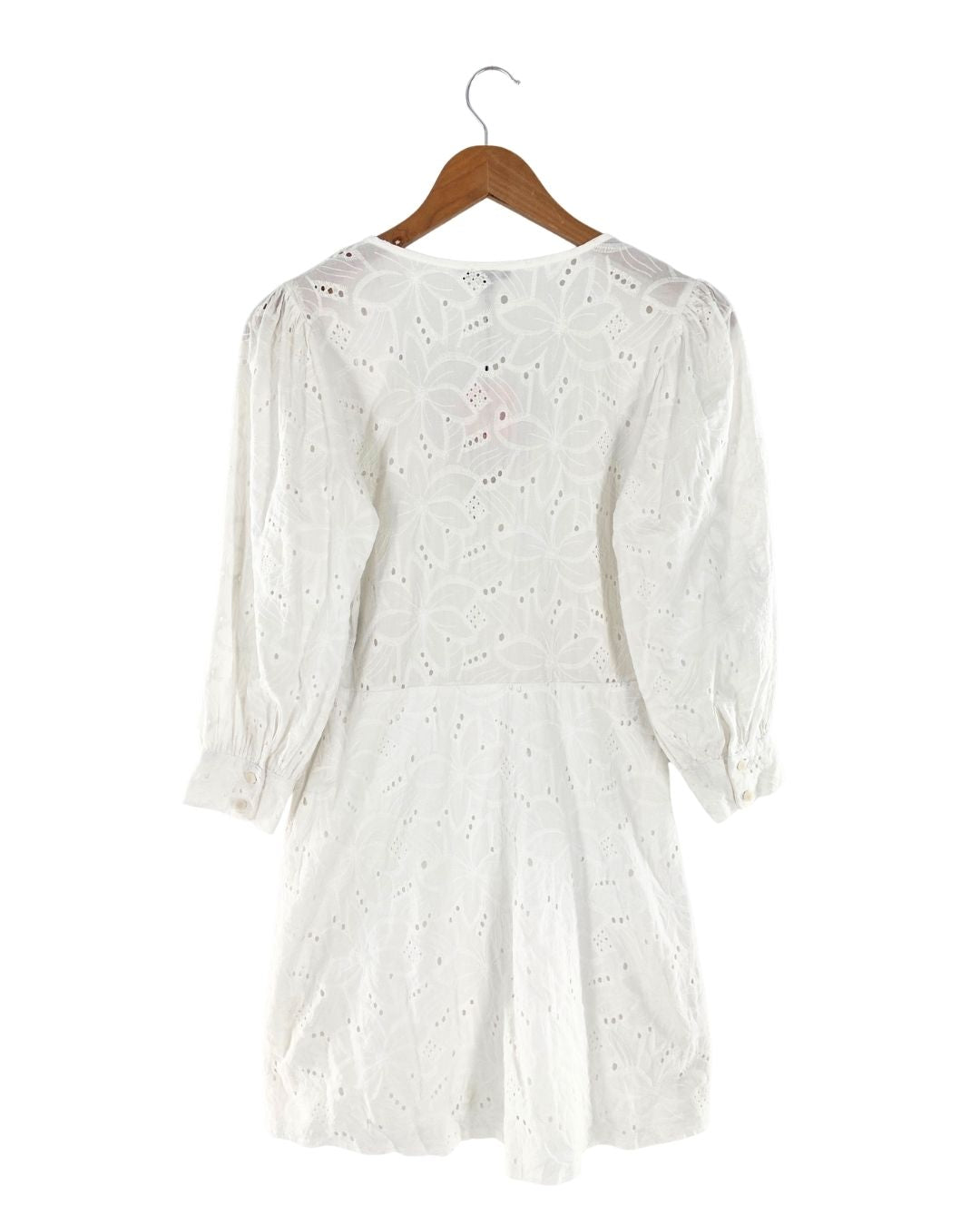 Vestido mini en ojalillo