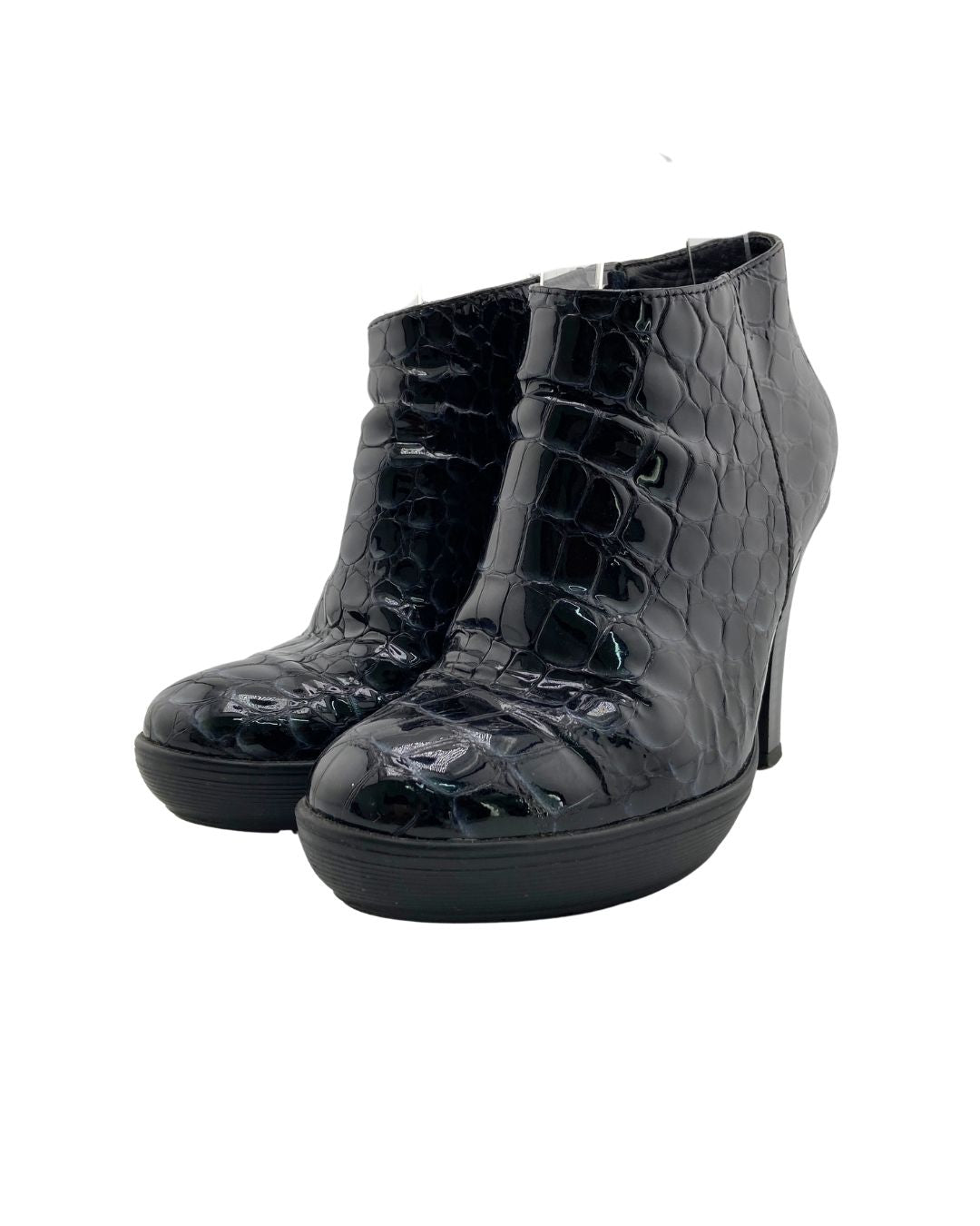 Botines en cuero con textura