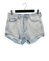 Short mini abotonado en denim