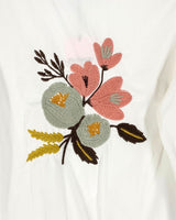 Blusa manga larga con bordado