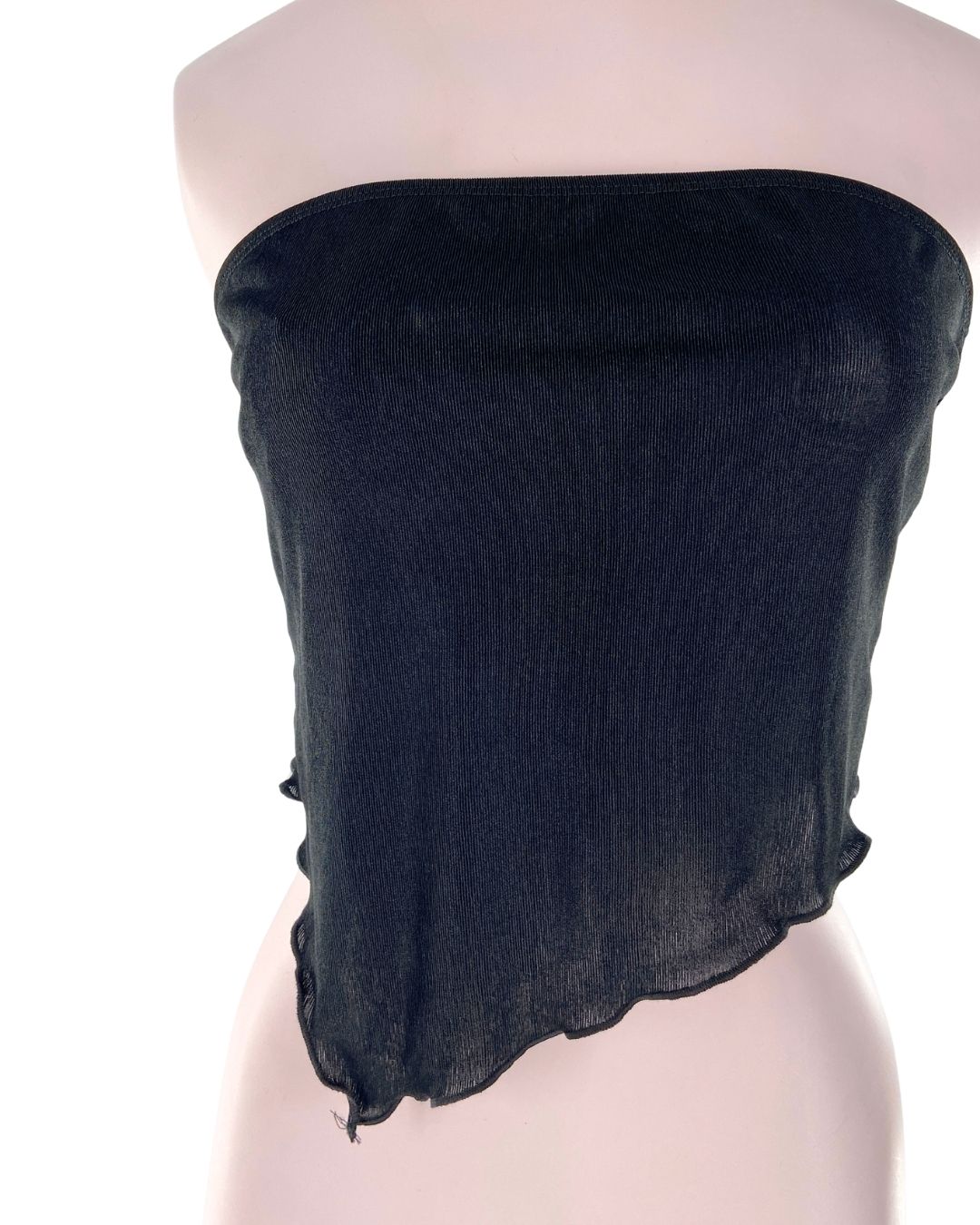 Top strapless asimetrico