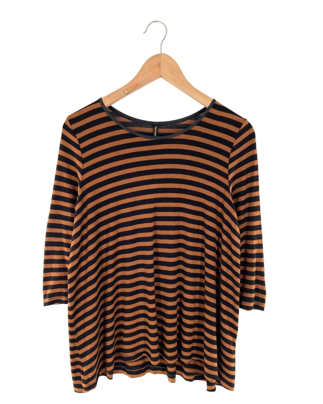Blusa amplia a franjas