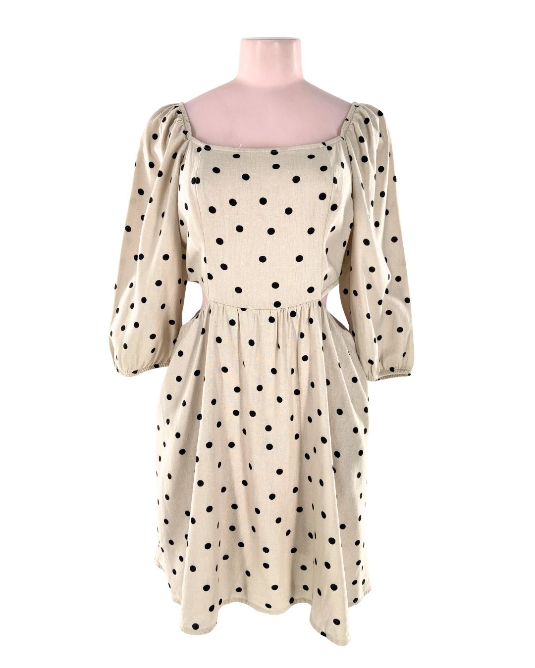 Vestido midi cut out