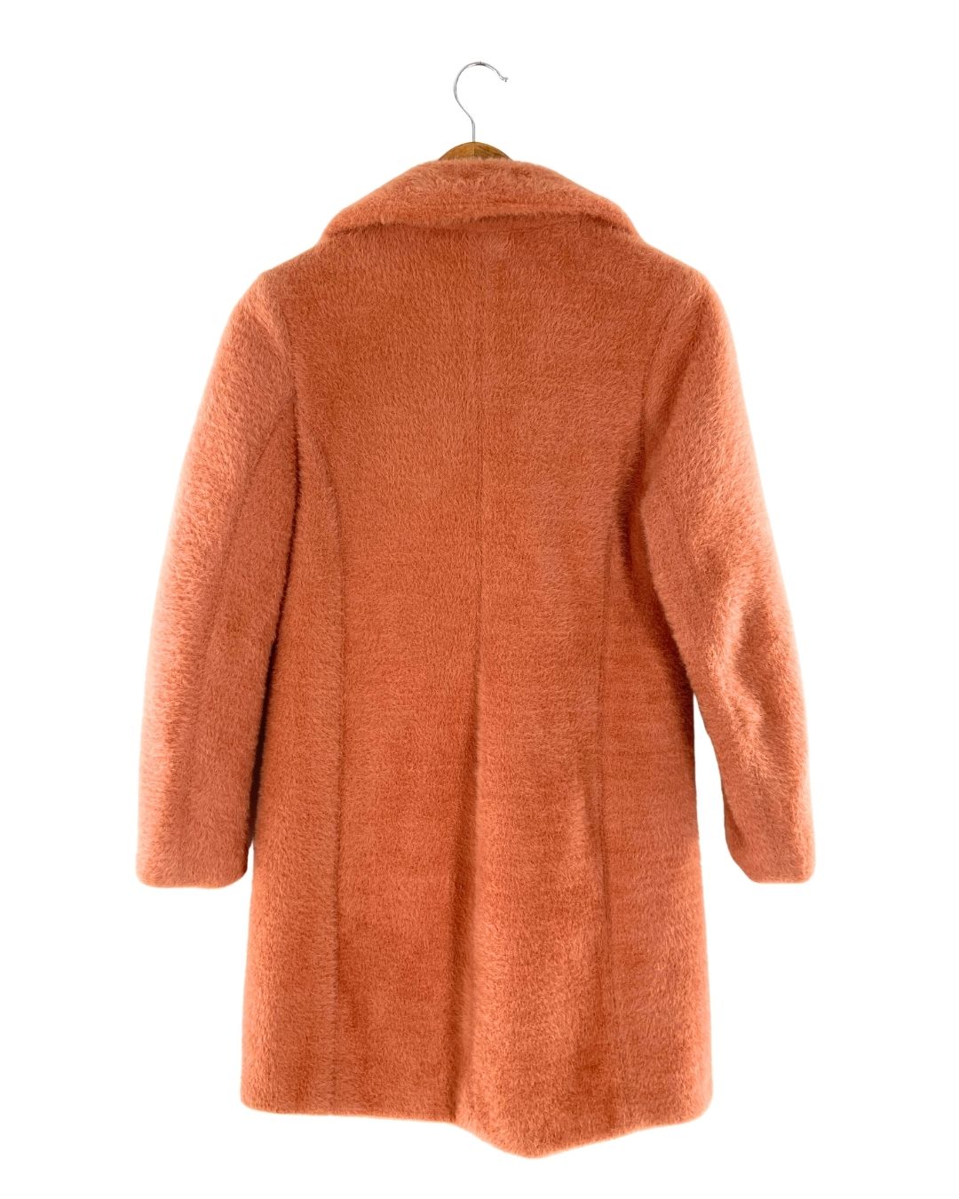 Abrigo afelpado abotonado