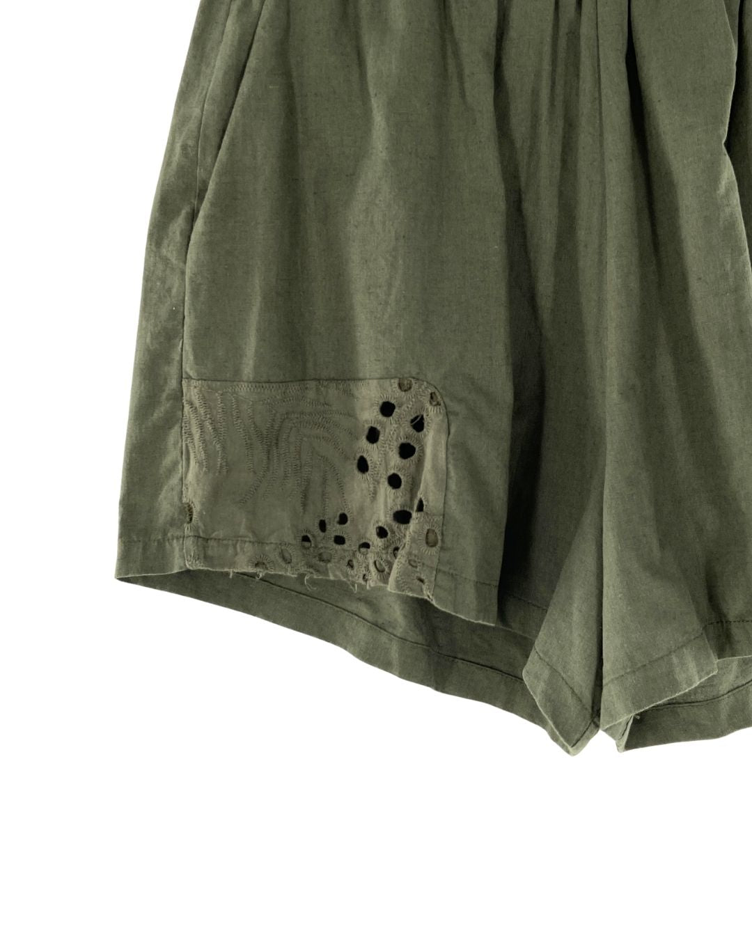Short encauchado detalle