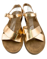 Sandalias ajustables