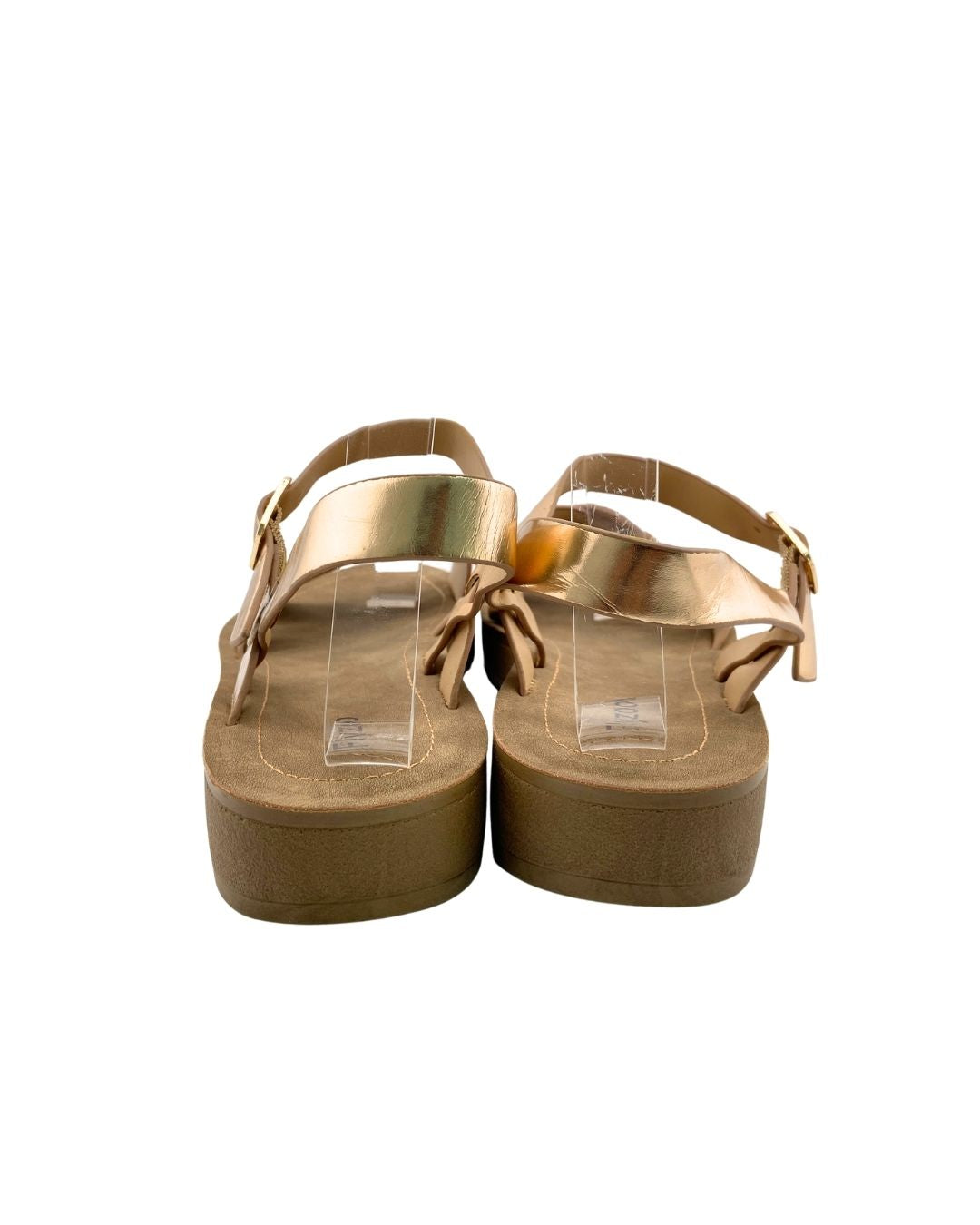 Sandalias con correas cruzadas