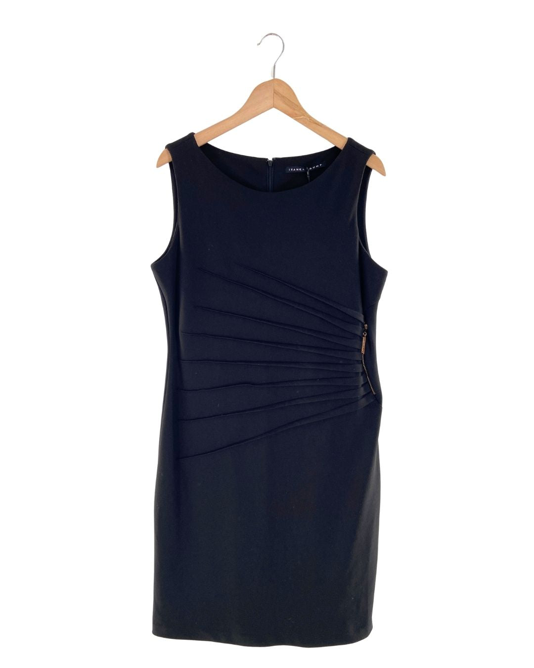Vestido midi con plisados