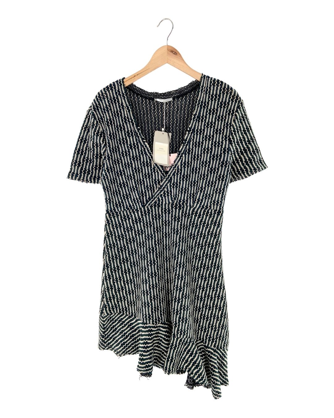 Vestido tejido en hilos