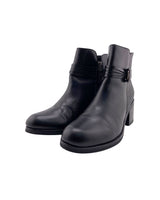 Botines con textura en talones