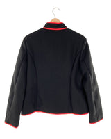 Chaqueta en paño bordada