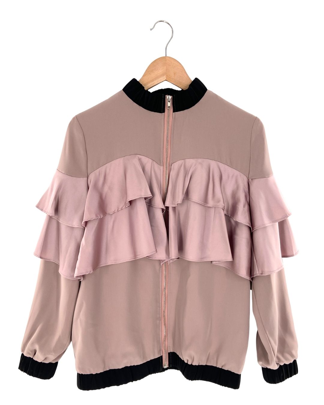 Chaqueta bomber con vuelo