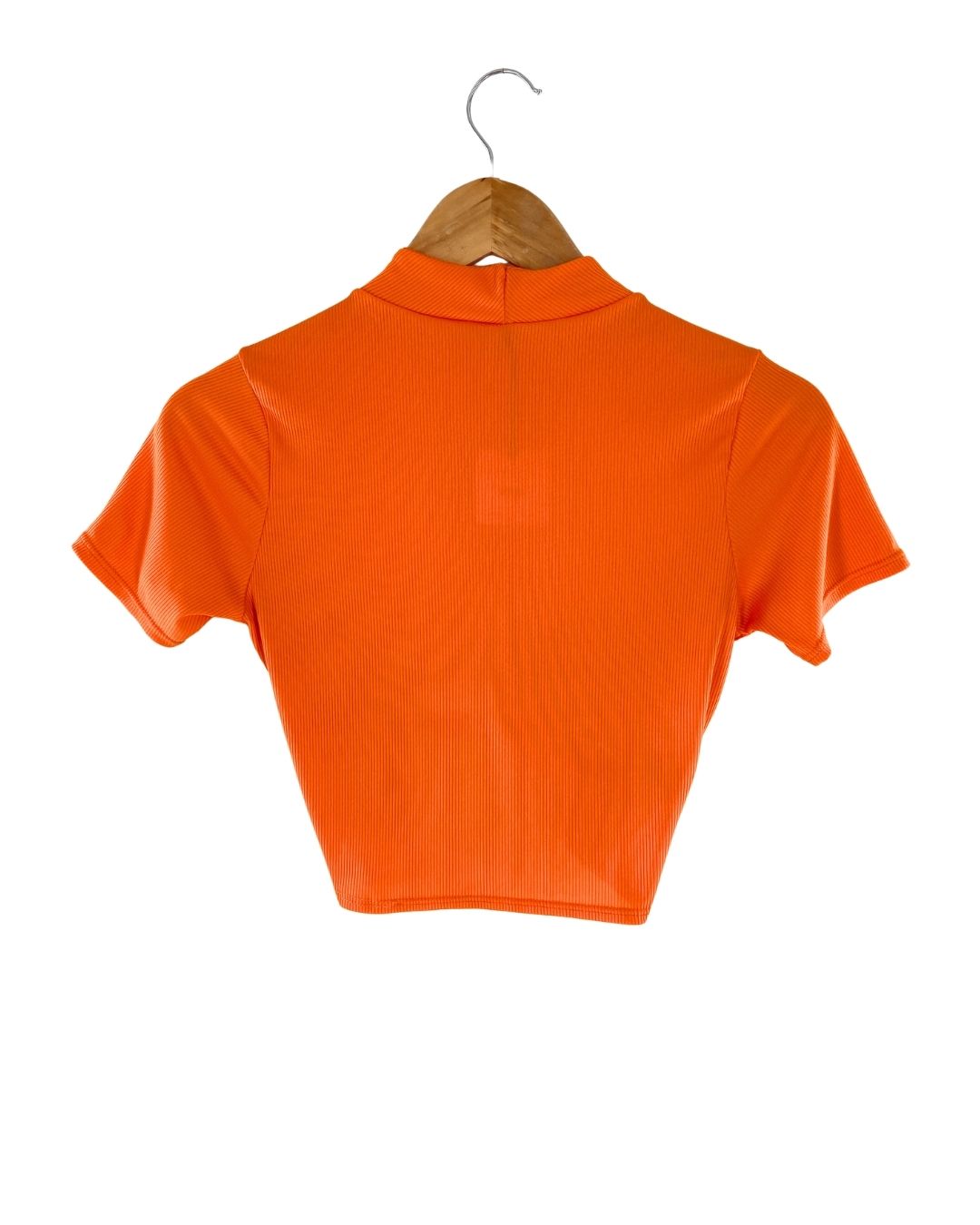Blusa crop canale anudada