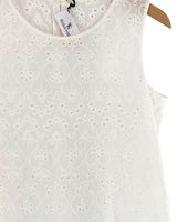 Blusa sleeveless en ojalillo