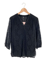 Blusa manga larga en blonda