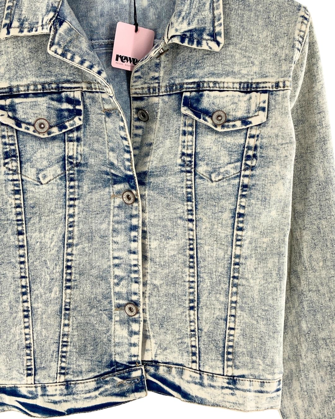 Chaqueta en denim acid wash