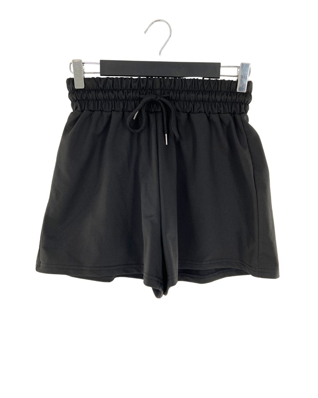Short deportivo encauchado