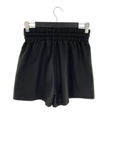 Short deportivo encauchado