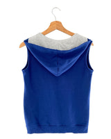 Chaleco con capota print