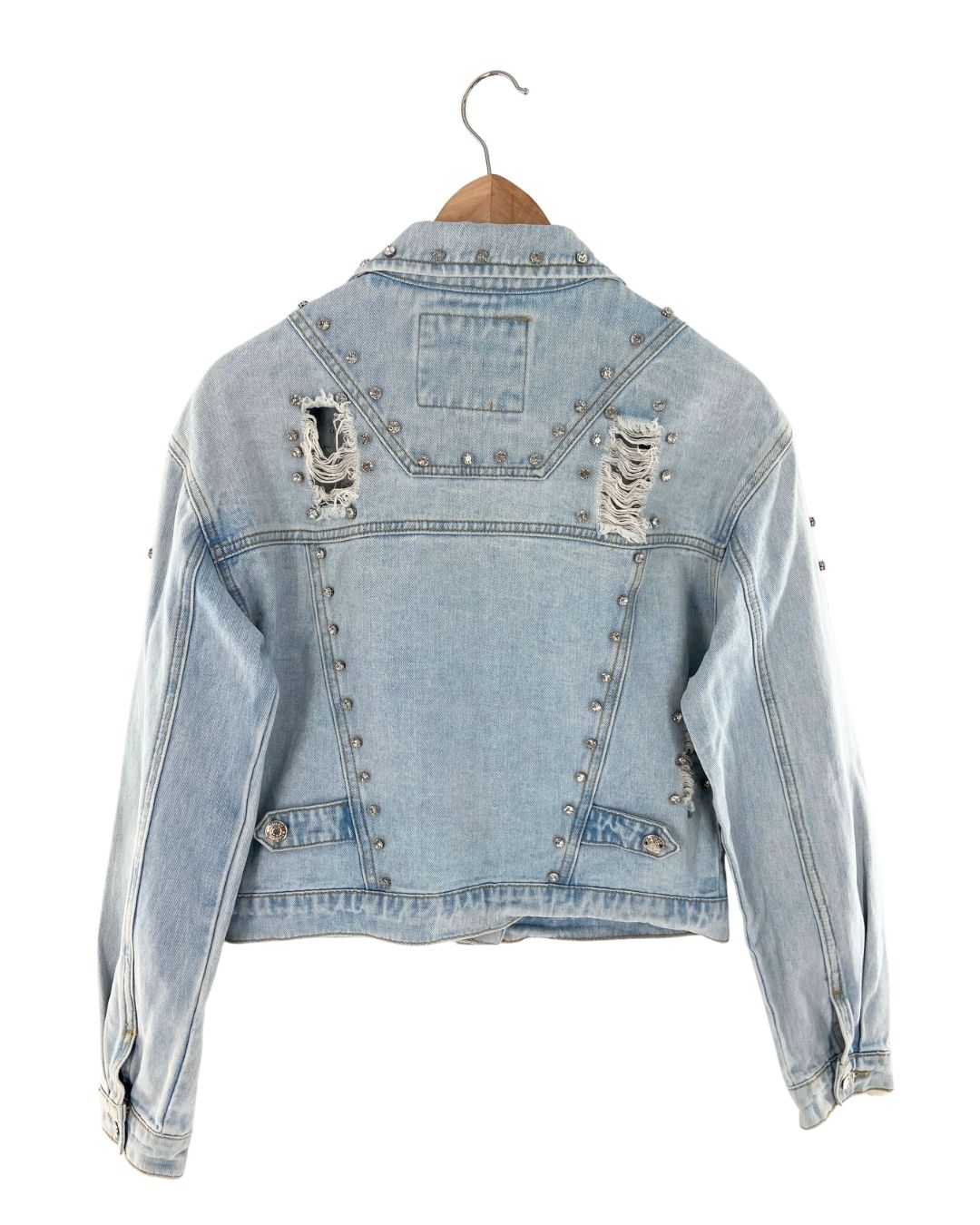 Chaqueta en denim destroyed