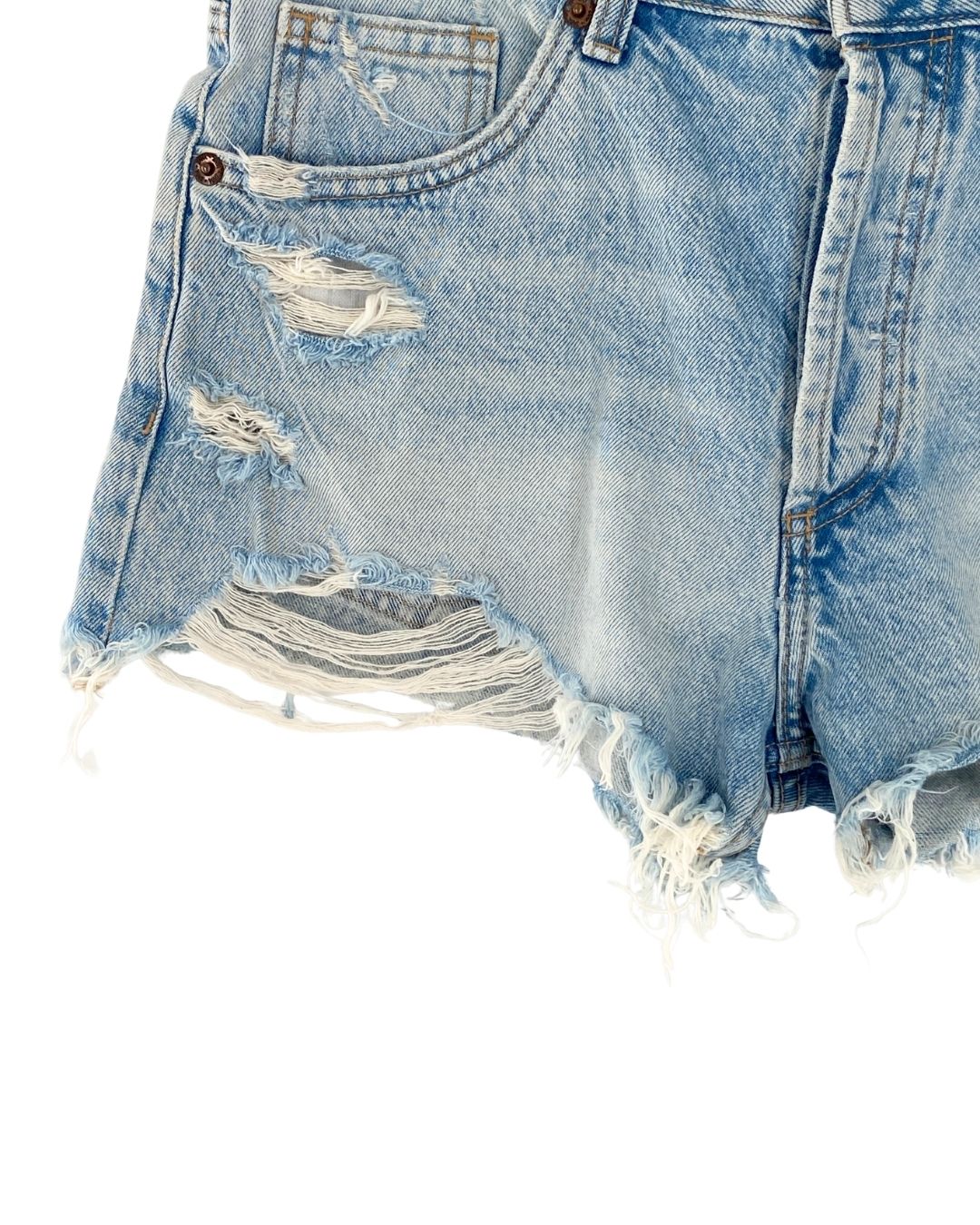 Short mini en denim destroyed