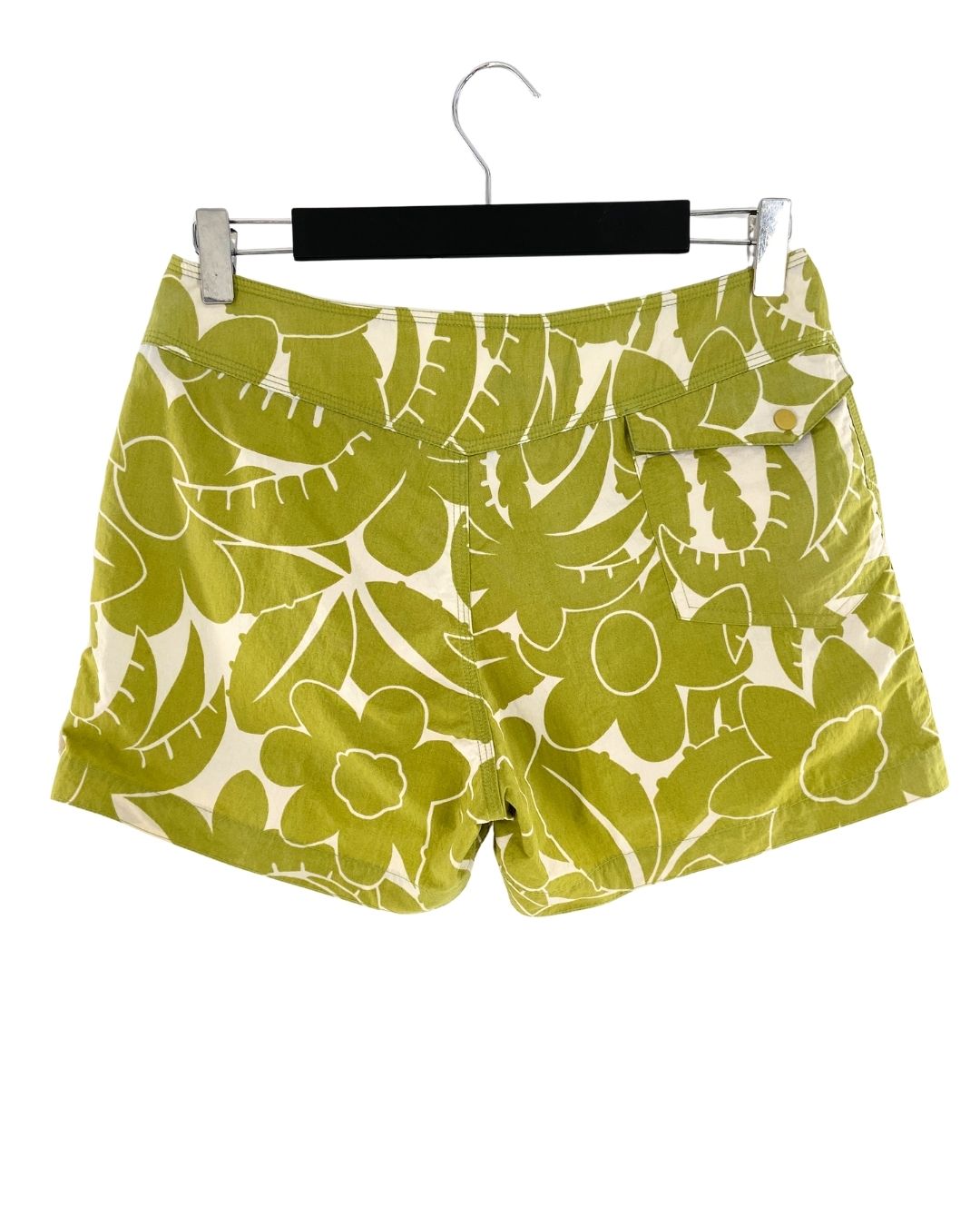 Short deportivo con cordon