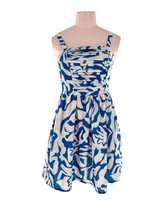 Vestido de tiras con prenses