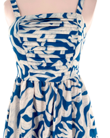 Vestido de tiras con prenses