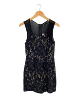 Vestido en mesh y blonda