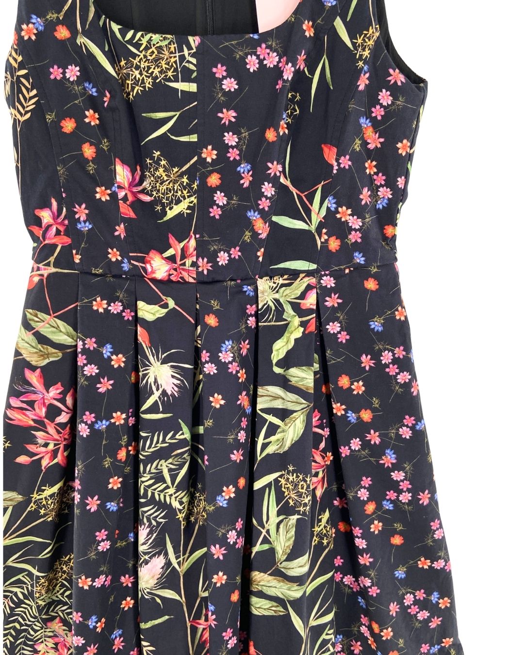 Vestido con prenses print
