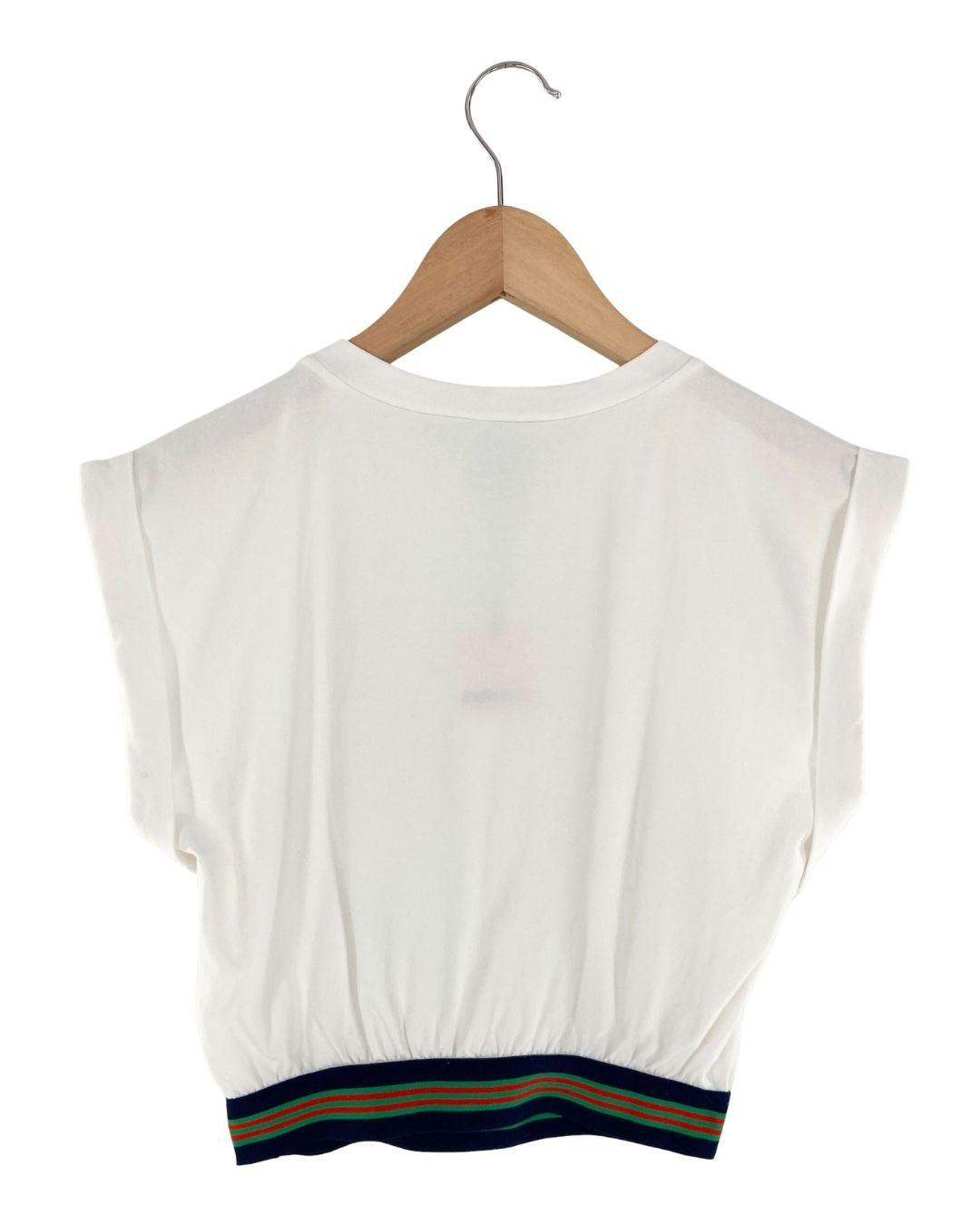 Camiseta crop sleeveless