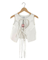 Blusa anudada en delantero