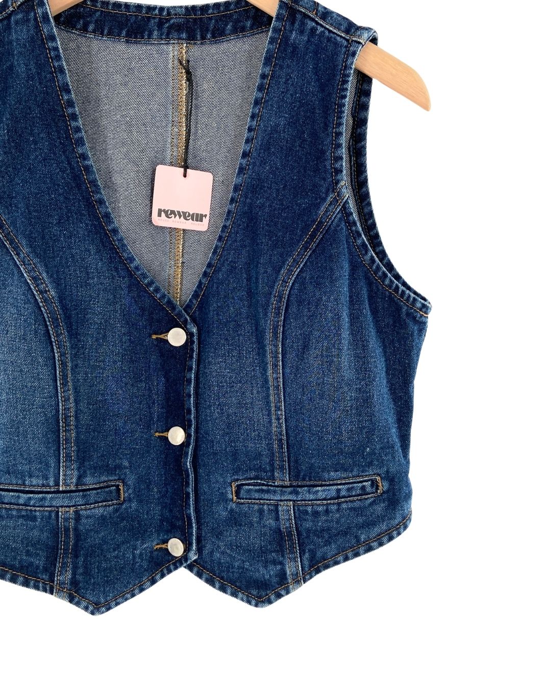 Chaleco abotonado en denim