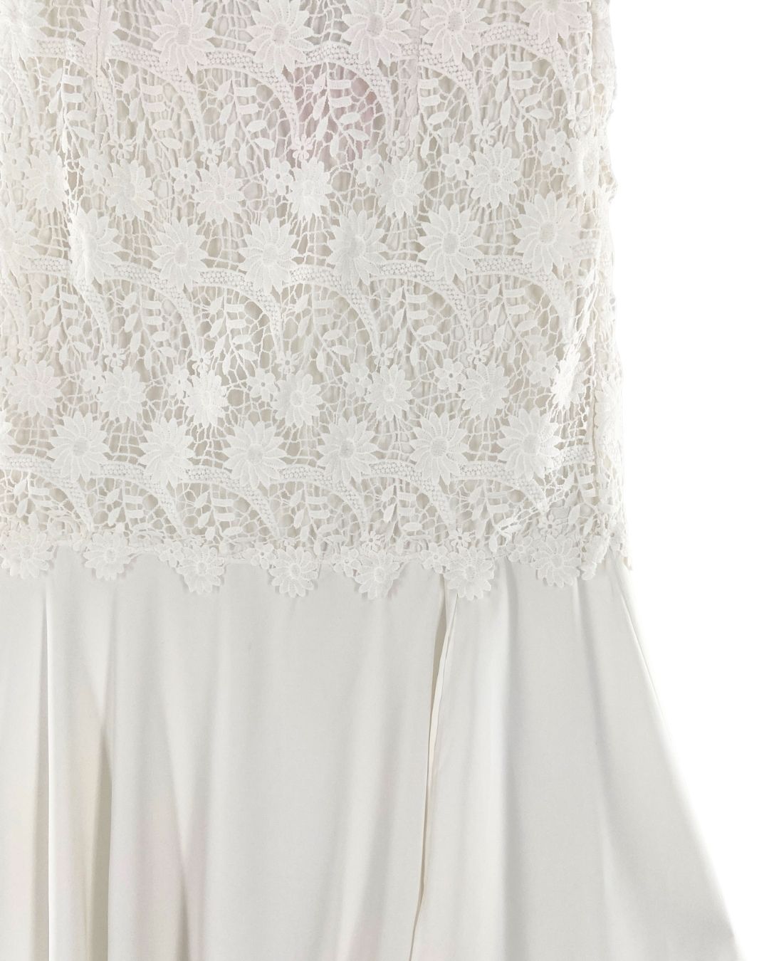 Falda mini con detalle