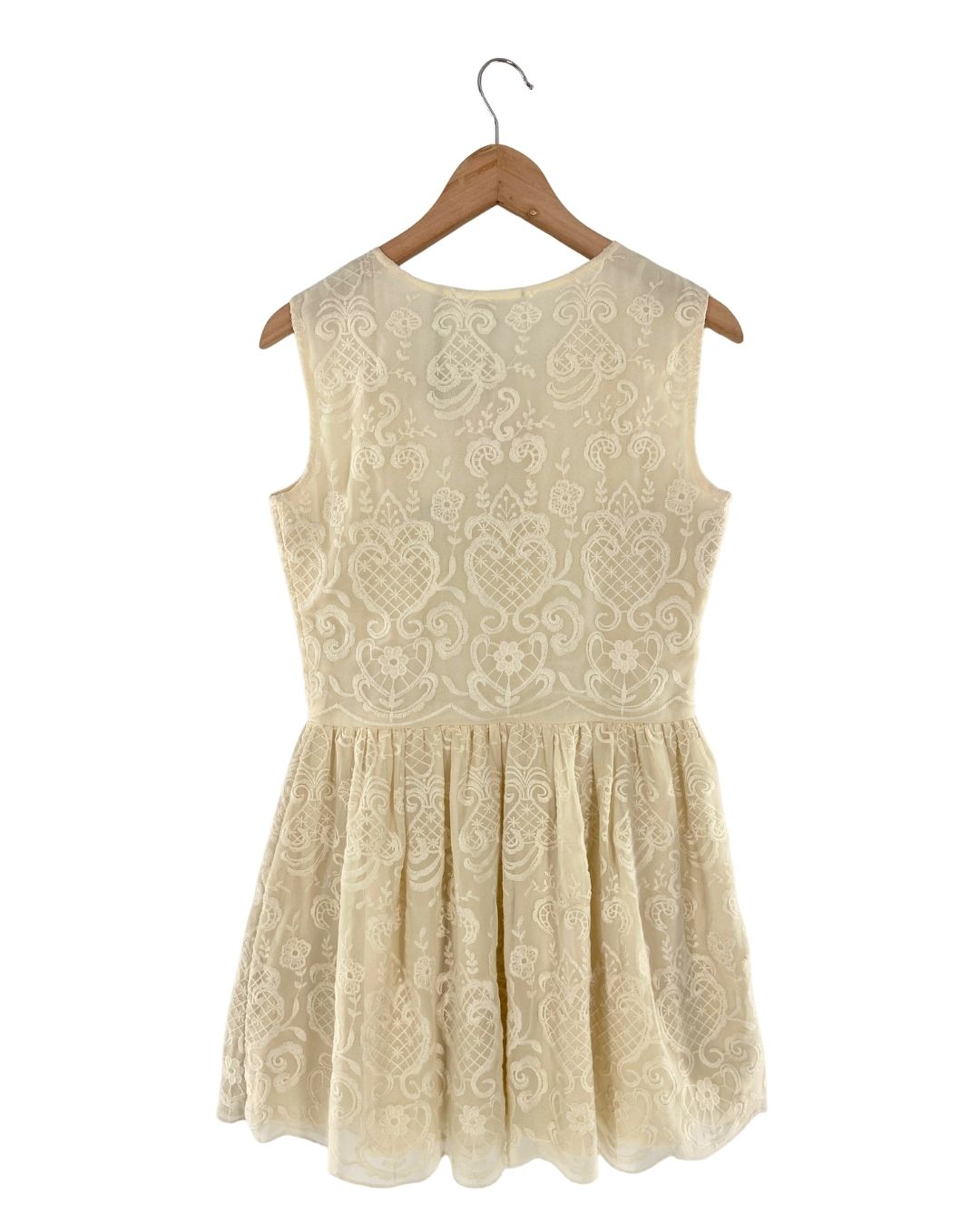Vestido sleeveless bordado