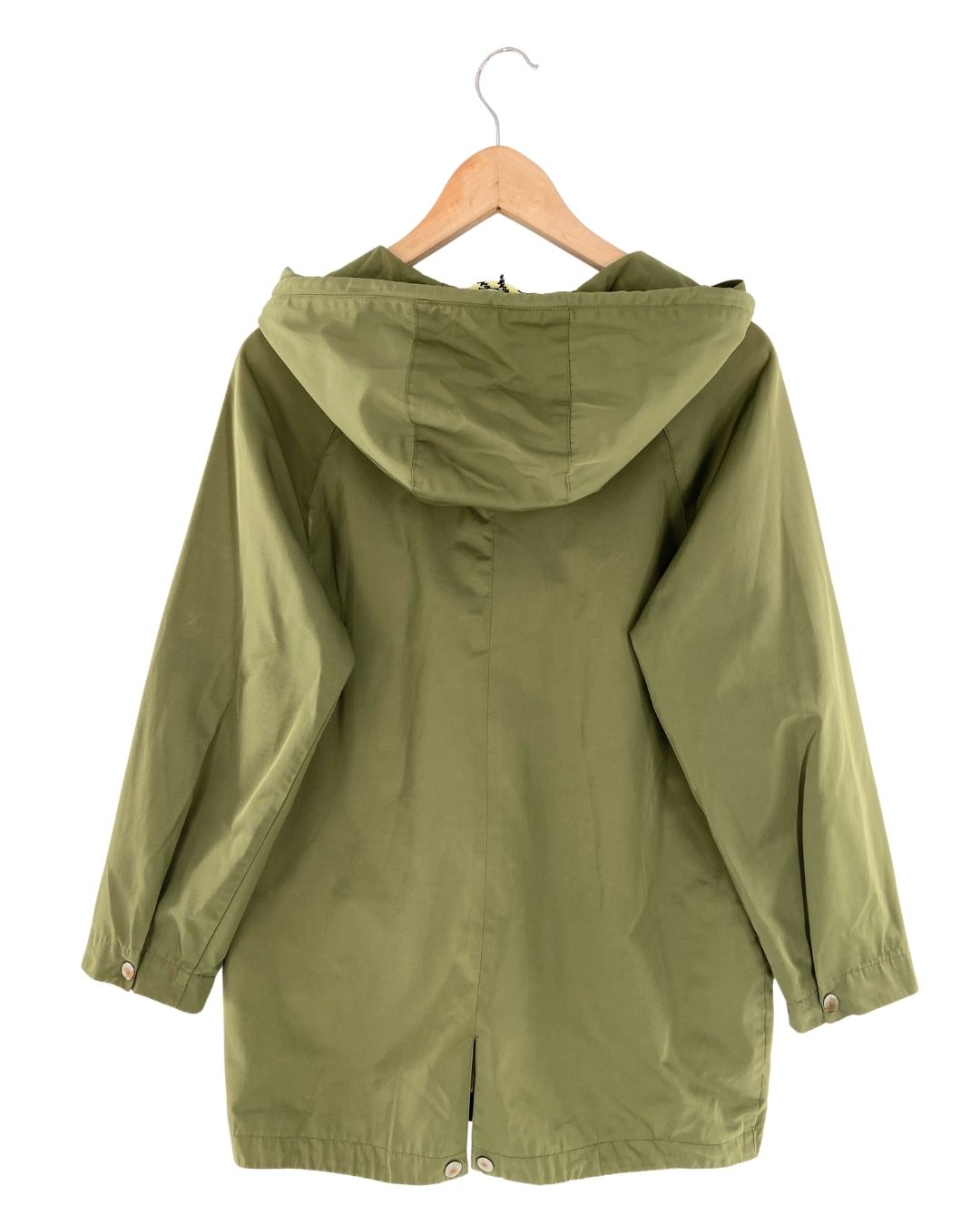 Chaqueta con capota