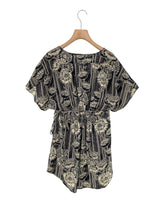 Vestido mini wrap satinado
