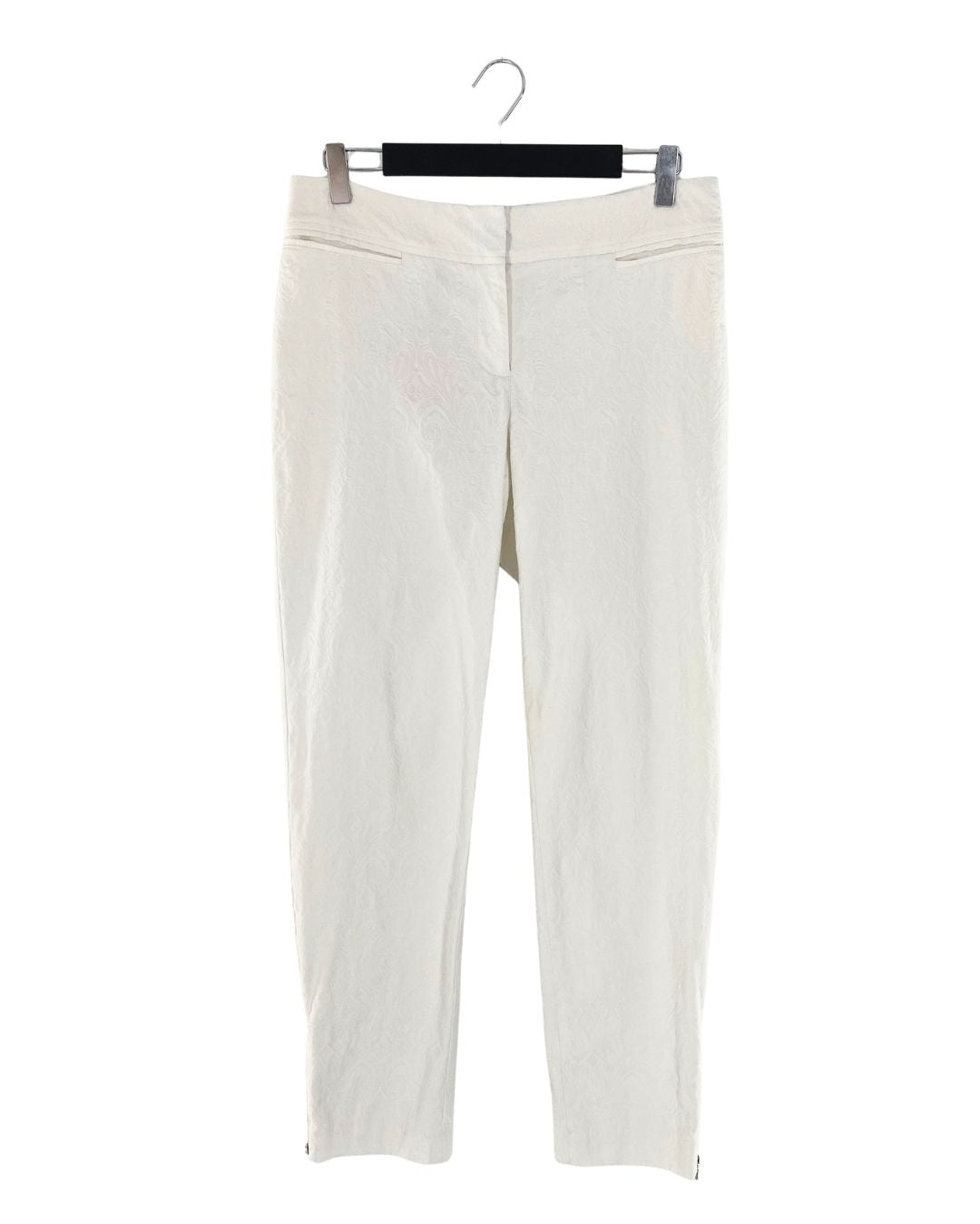 Pantalon skinny con relieve