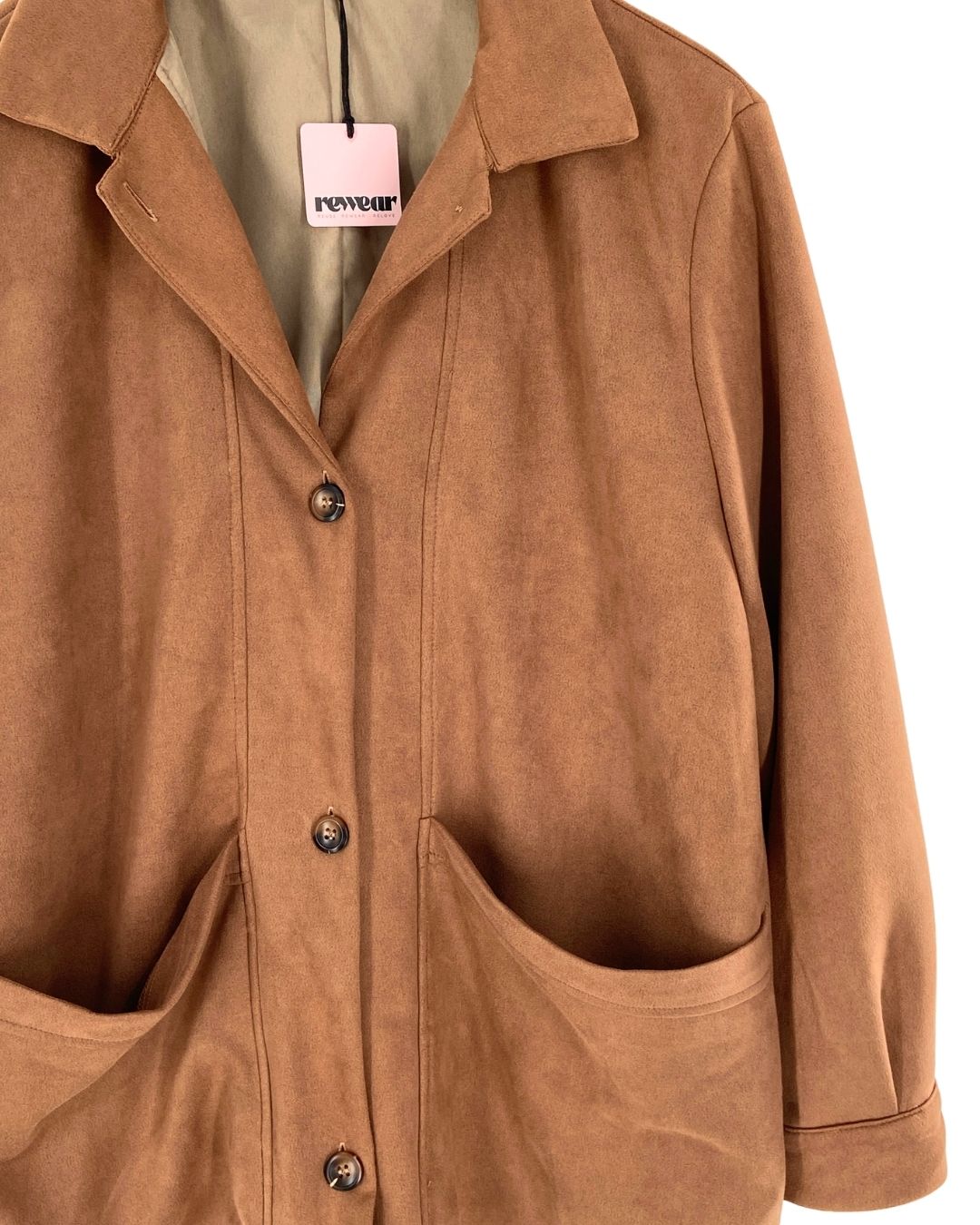 Chaqueta abotonada en antelina