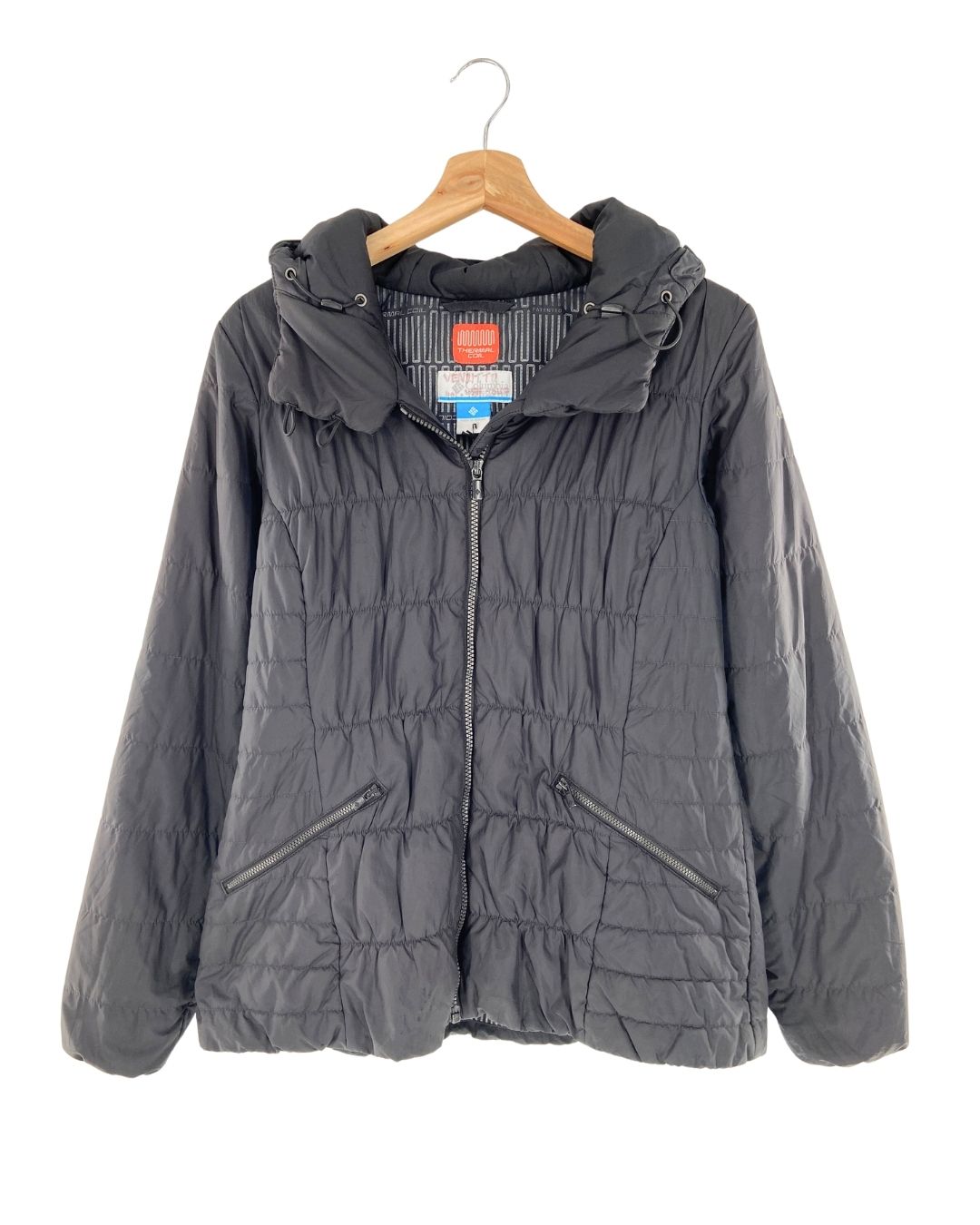 Chaqueta acolchada con capota