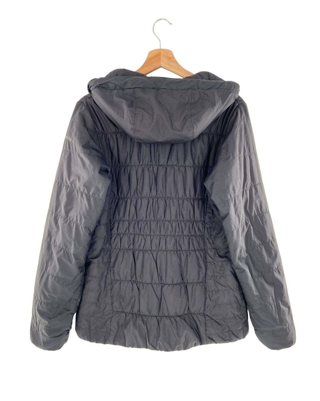 Chaqueta acolchada con capota