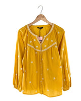 Blusa manga larga con flores