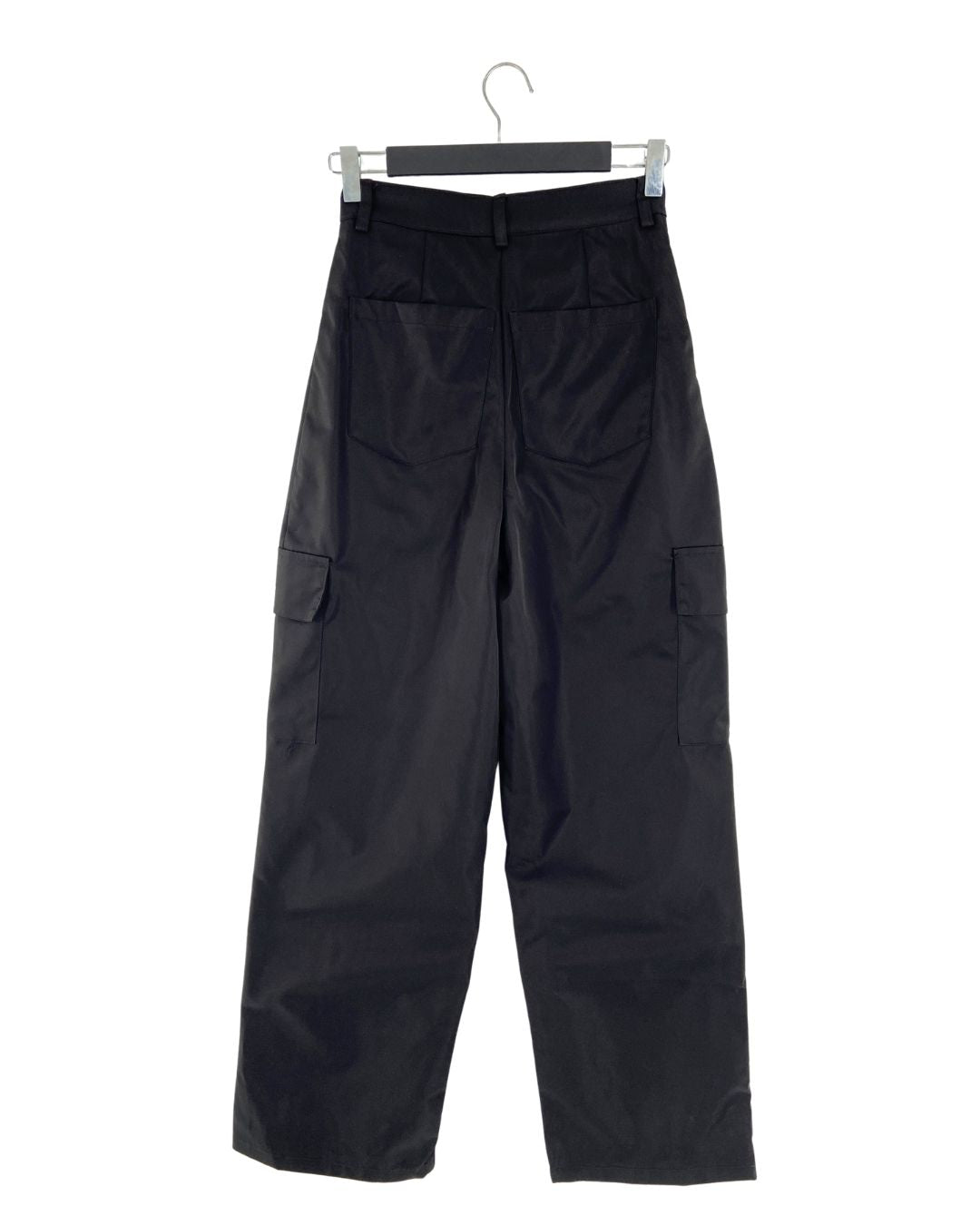 Pantalon cargo satinado