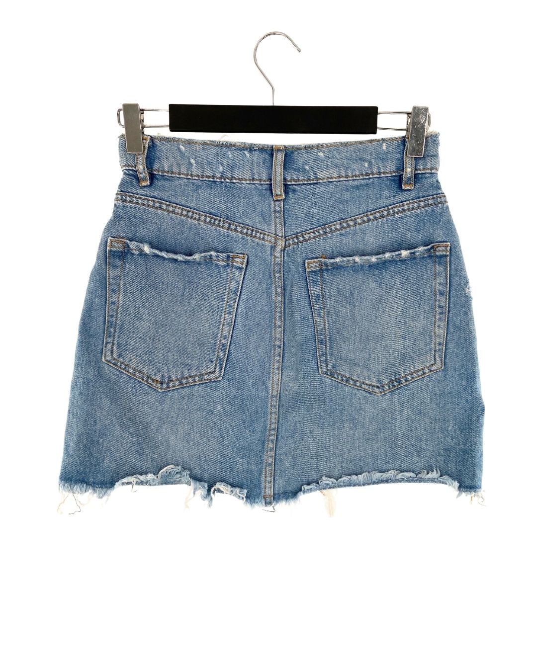 Falda mini en denim