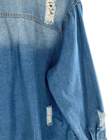 Chaqueta en denim destroyed