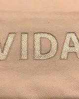 Bolso clutch letras